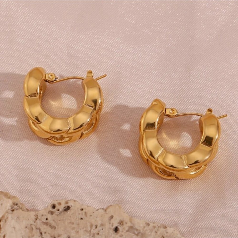 NEW CHUNKY HOOP 18K GOLD CUBAN CHAIN EARRINGS, BEAUTIFUL EARRINGS, CUTE EARRINGS - Picture 5 of 7